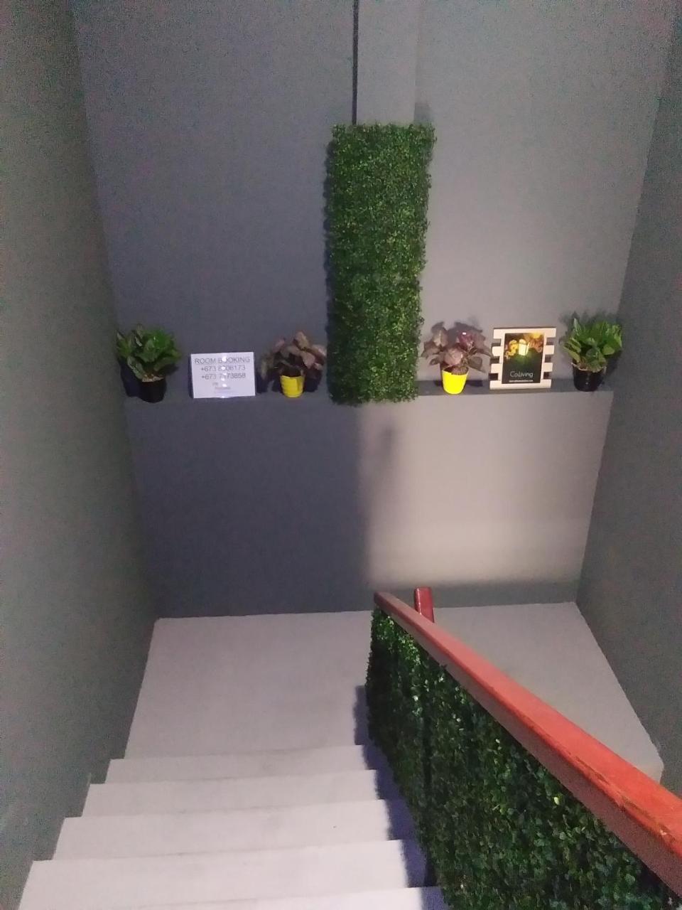 Co.Living Hostel Bandar Seri Begawan Ngoại thất bức ảnh