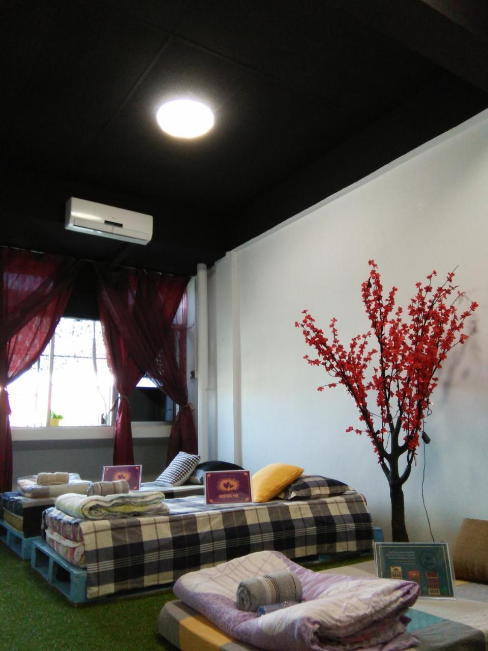 Co.Living Hostel Bandar Seri Begawan Ngoại thất bức ảnh